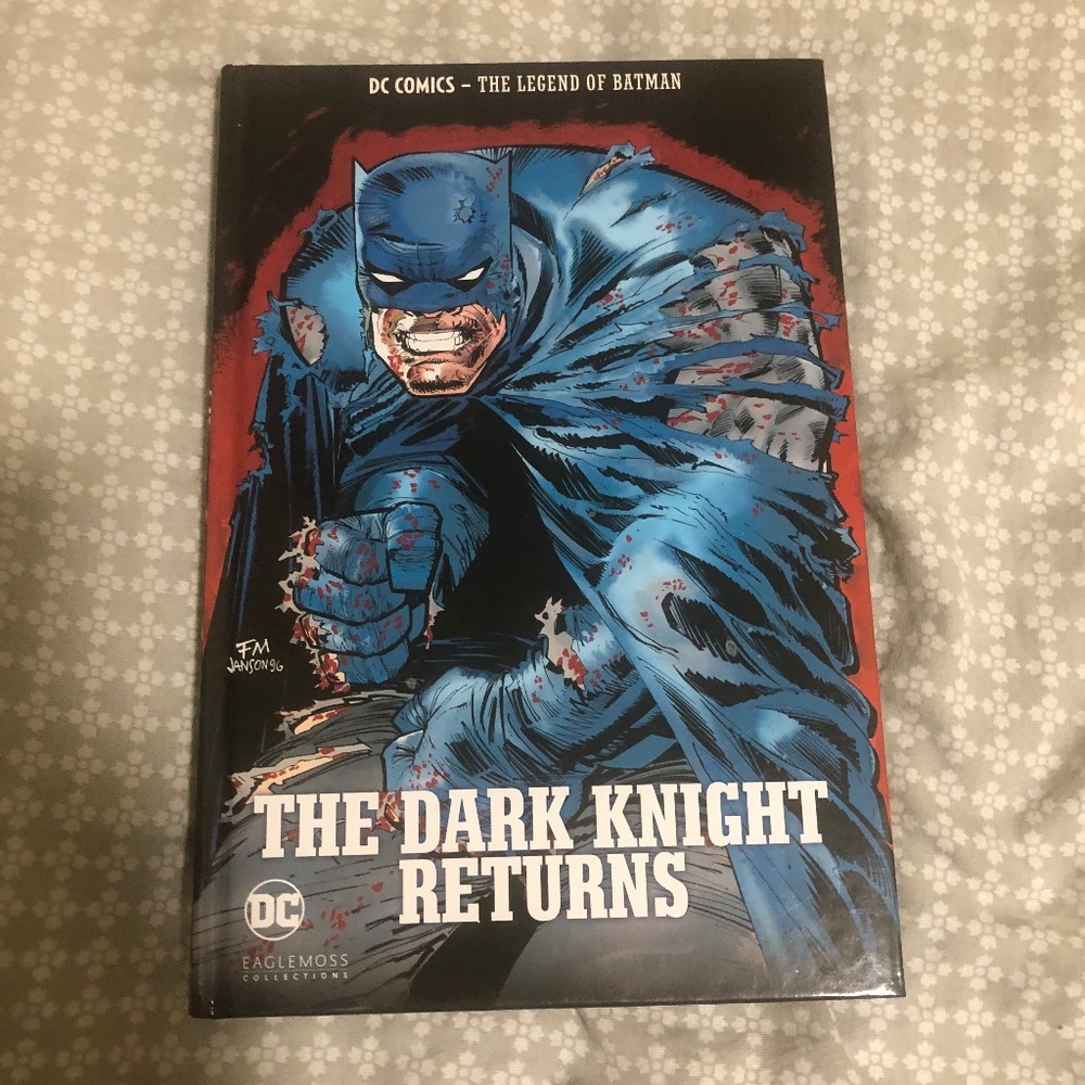 The dark knight returns graphic novel (DC comics)